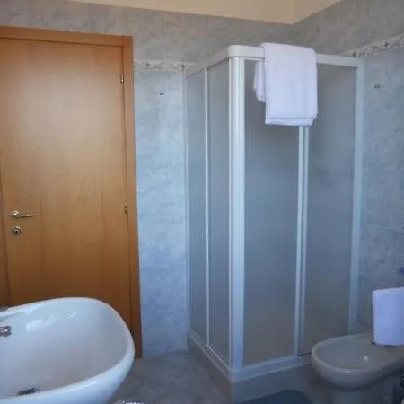 Oda ve Kahvaltı Bb Orchidea Stresa