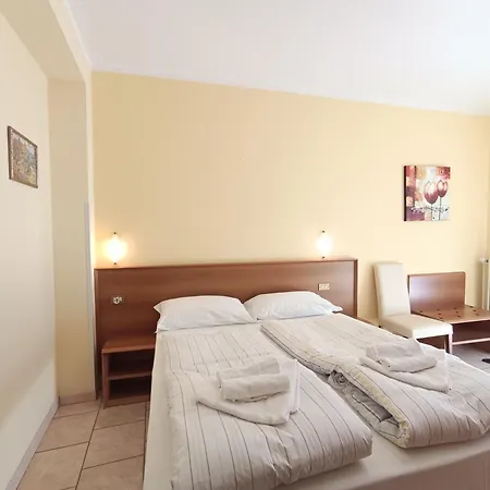 Bb Orchidea Nocleg ze śniadaniem Stresa