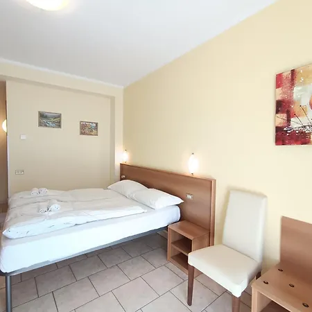 Nocleg ze śniadaniem Bb Orchidea Stresa